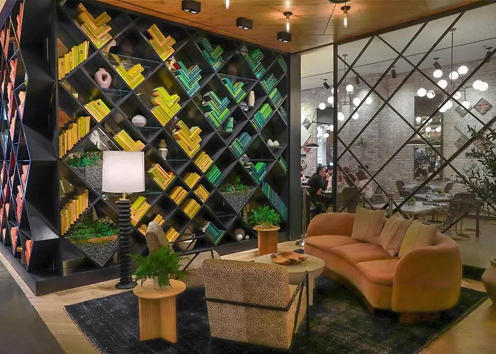 Arlo Hotel 4*