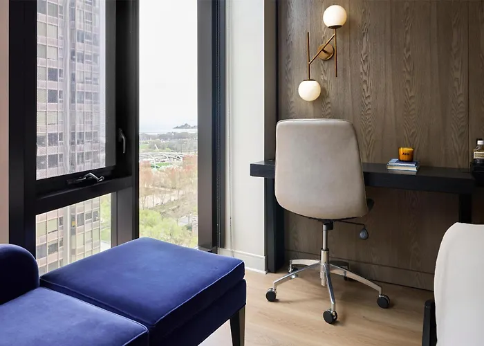 Arlo Chicago